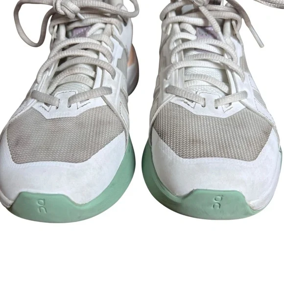 Kids On The Roger Pro Shoes Sz 3.5Y Big Kid School Basketball Sneaker On Clouds - Picture 8 of 14